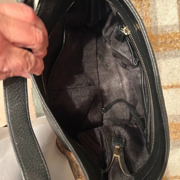 ✨ Like New Michael Kors Black Smooth Leather Hobo Shoulder Bag ✨ - Picture 4 of 7